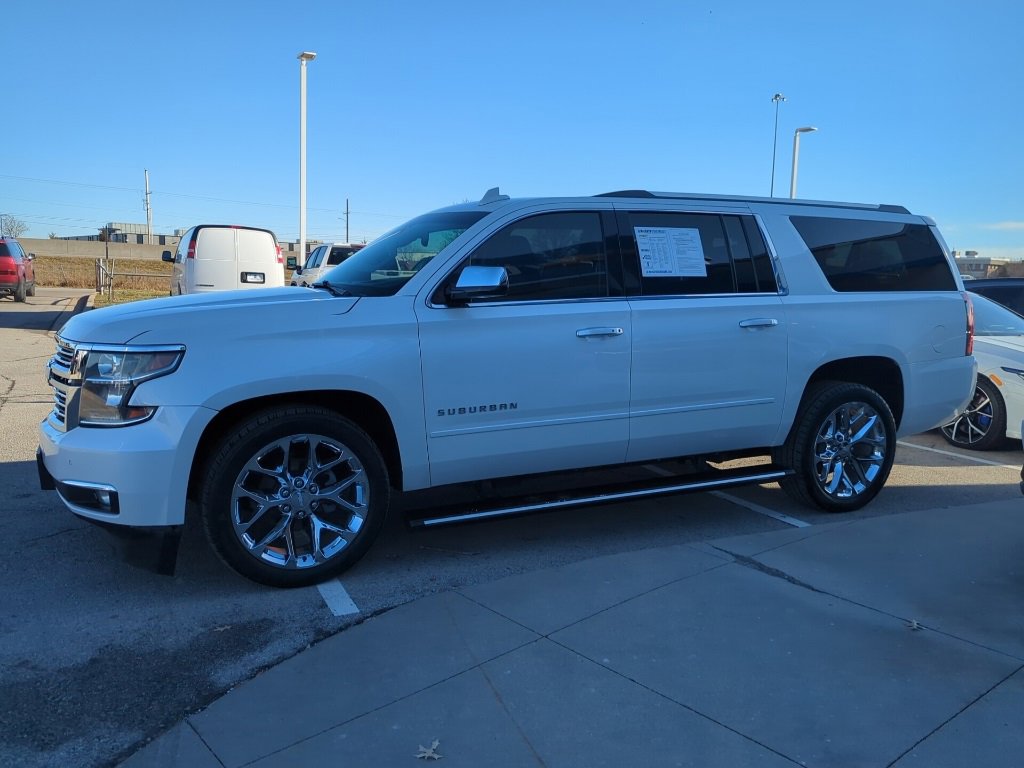 Used 2017 Chevrolet Suburban Premier image 9