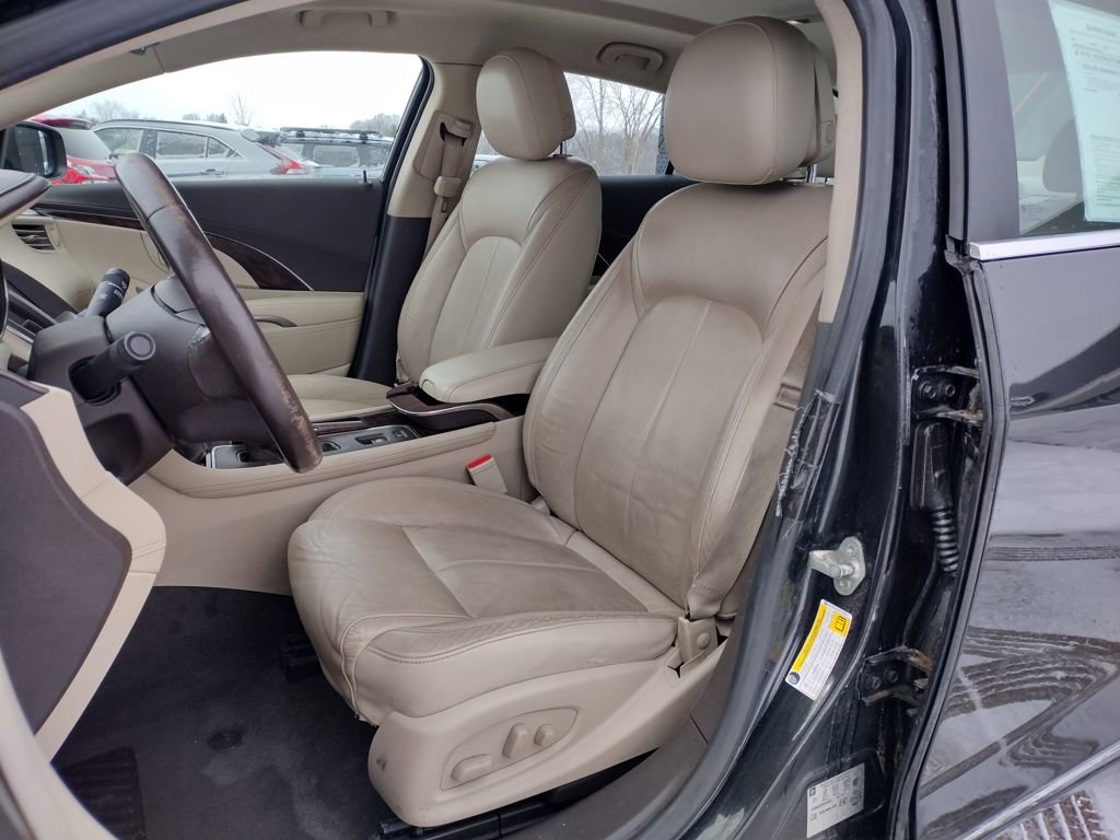 Used 2014 Buick LaCrosse Leather image 2