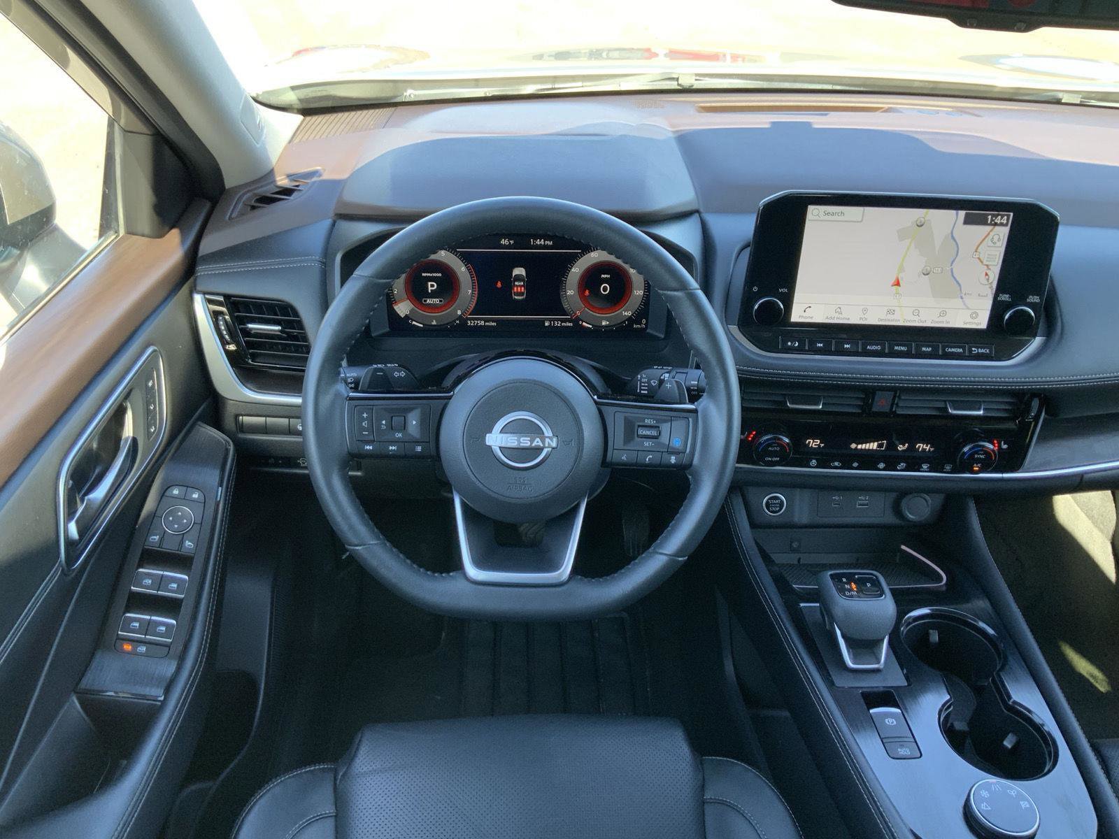 Used 2023 Nissan Rogue Platinum image 30