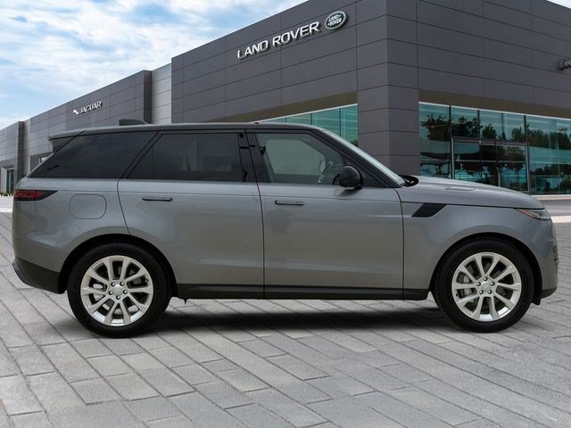 Used 2023 Land Rover Range Rover Sport SE AWD/4WD image 6