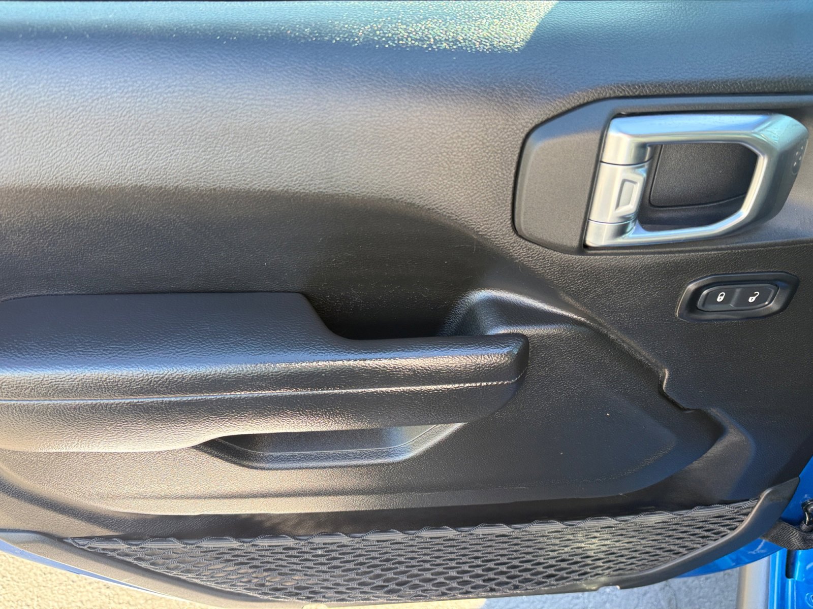 Used 2023 Jeep Gladiator Willys image 15