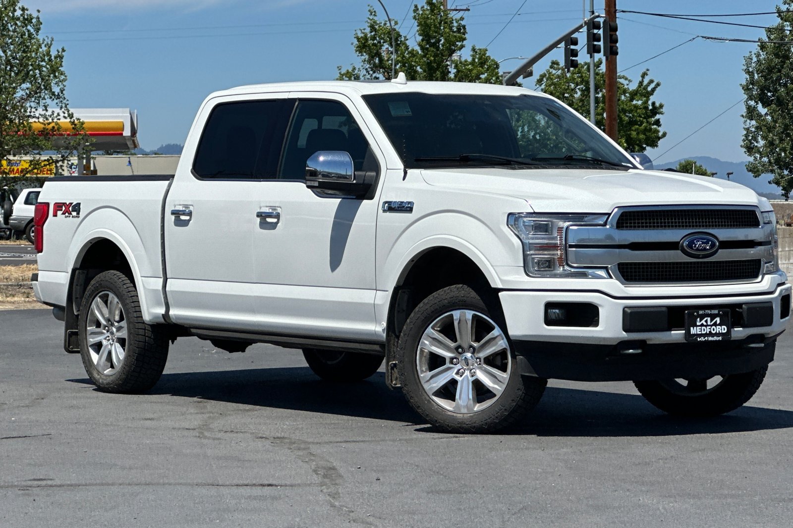 Used 2020 Ford F150 Platinum w/ Technology Package AWD/4WD image 2