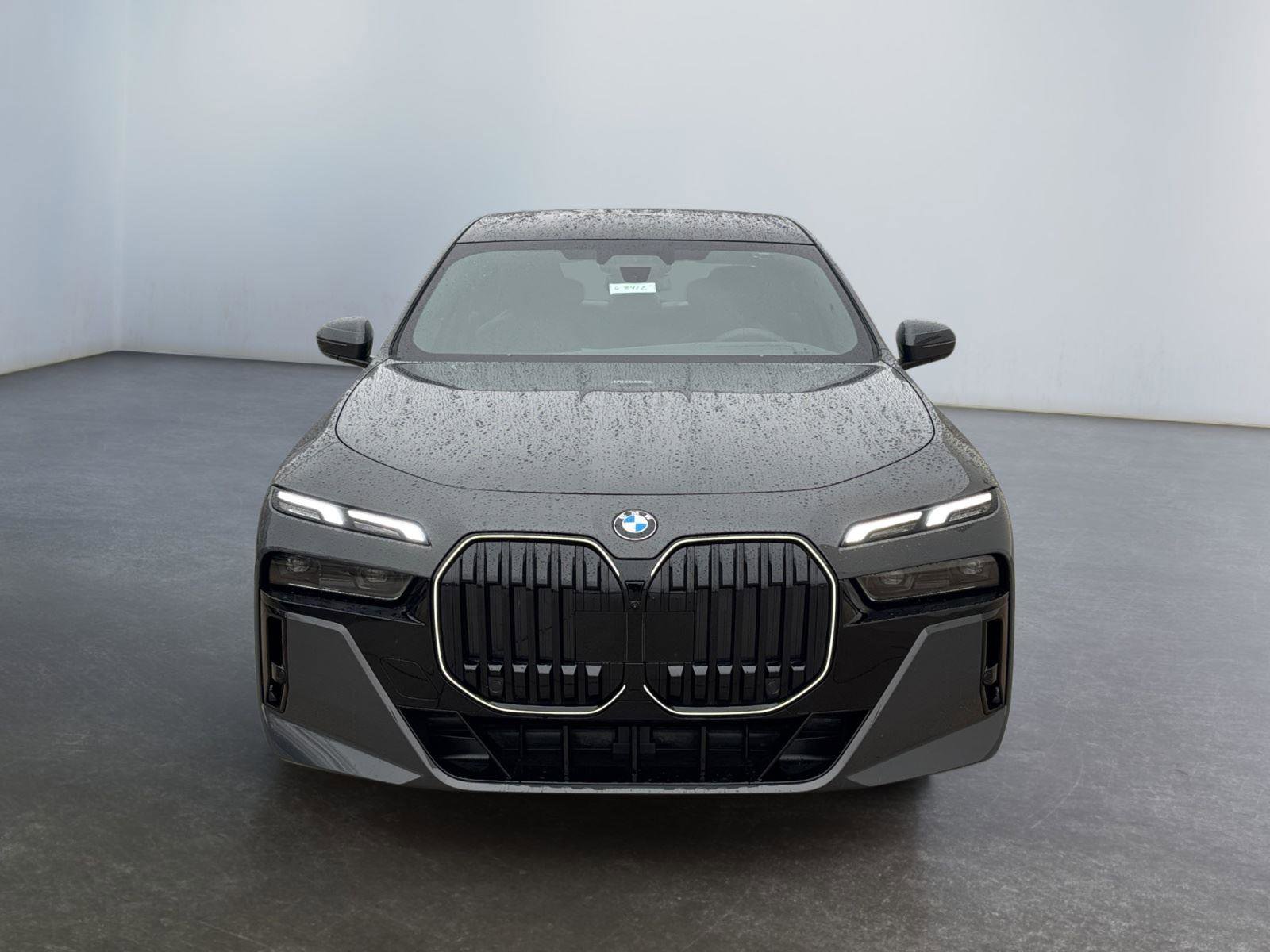 New 2026 BMW 740i xDrive AWD/4WD image 8