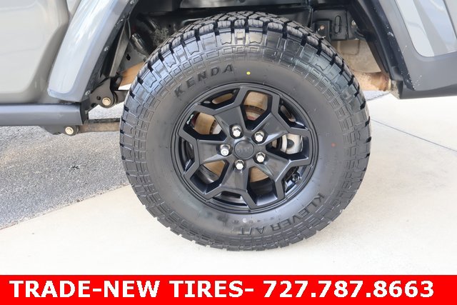 Used 2021 Jeep Gladiator Willys image 8
