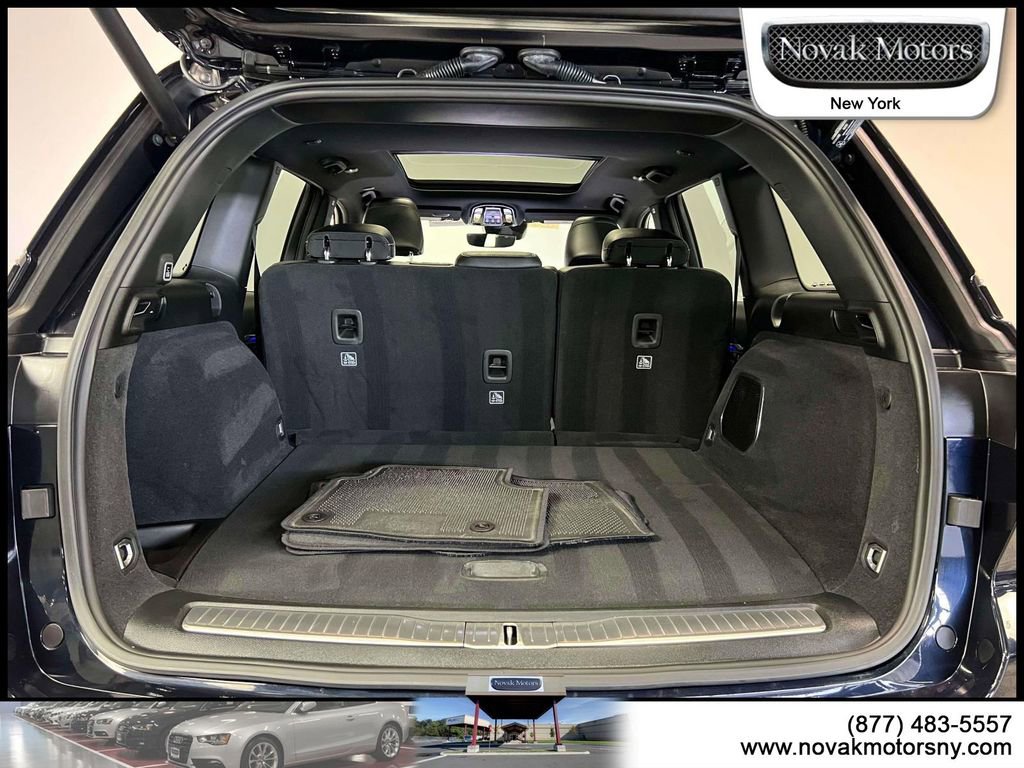 Used 2024 Jeep Grand Cherokee Overland w/ Trailer Tow Package image 12