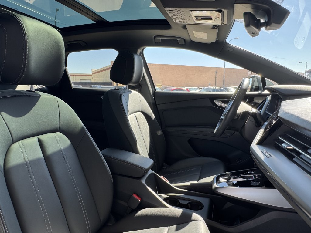 Used 2023 Audi Q4 e-tron Premium Plus w/ Premium Plus image 47