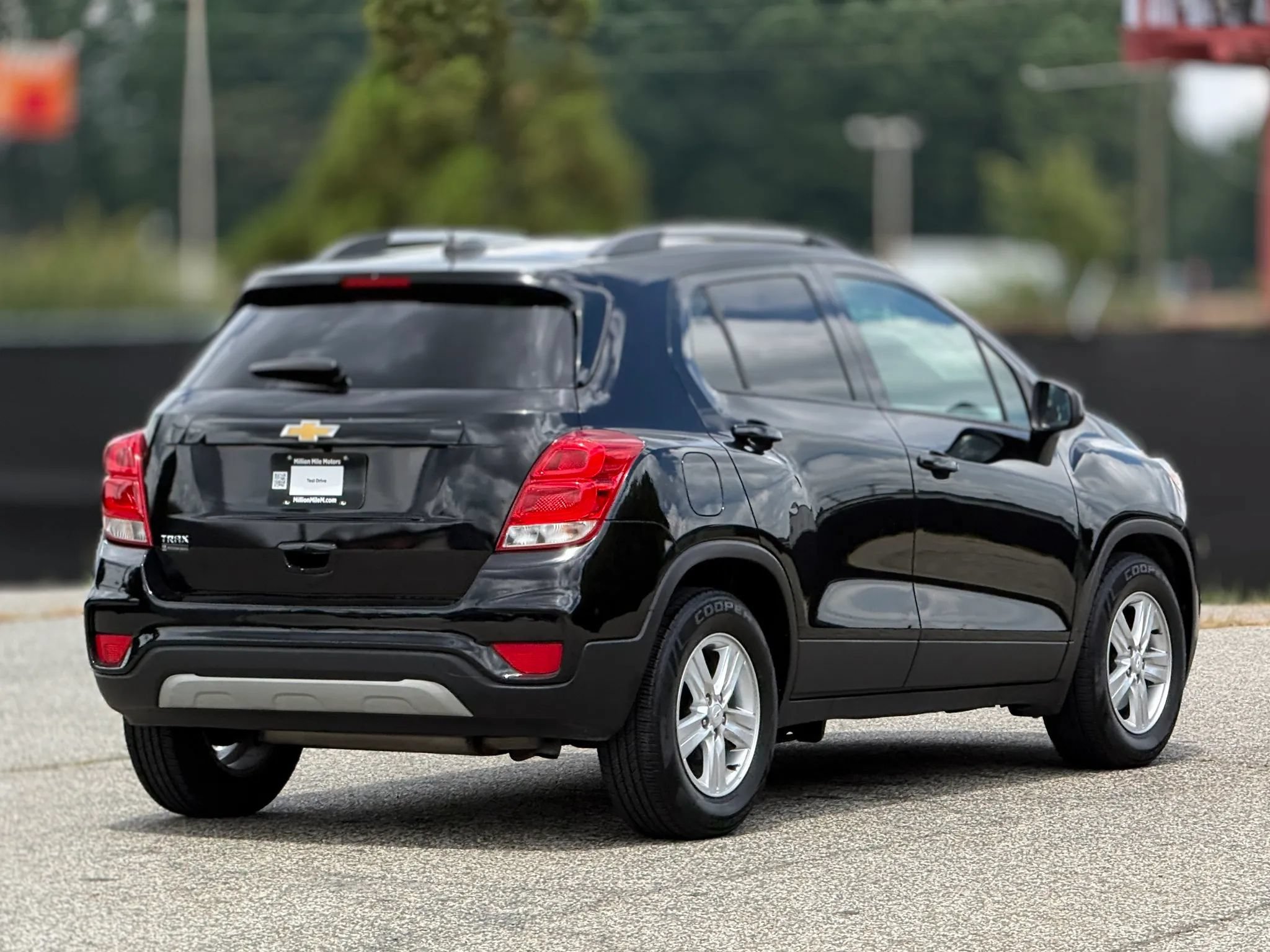 Used 2021 Chevrolet Trax LT FWD image 9