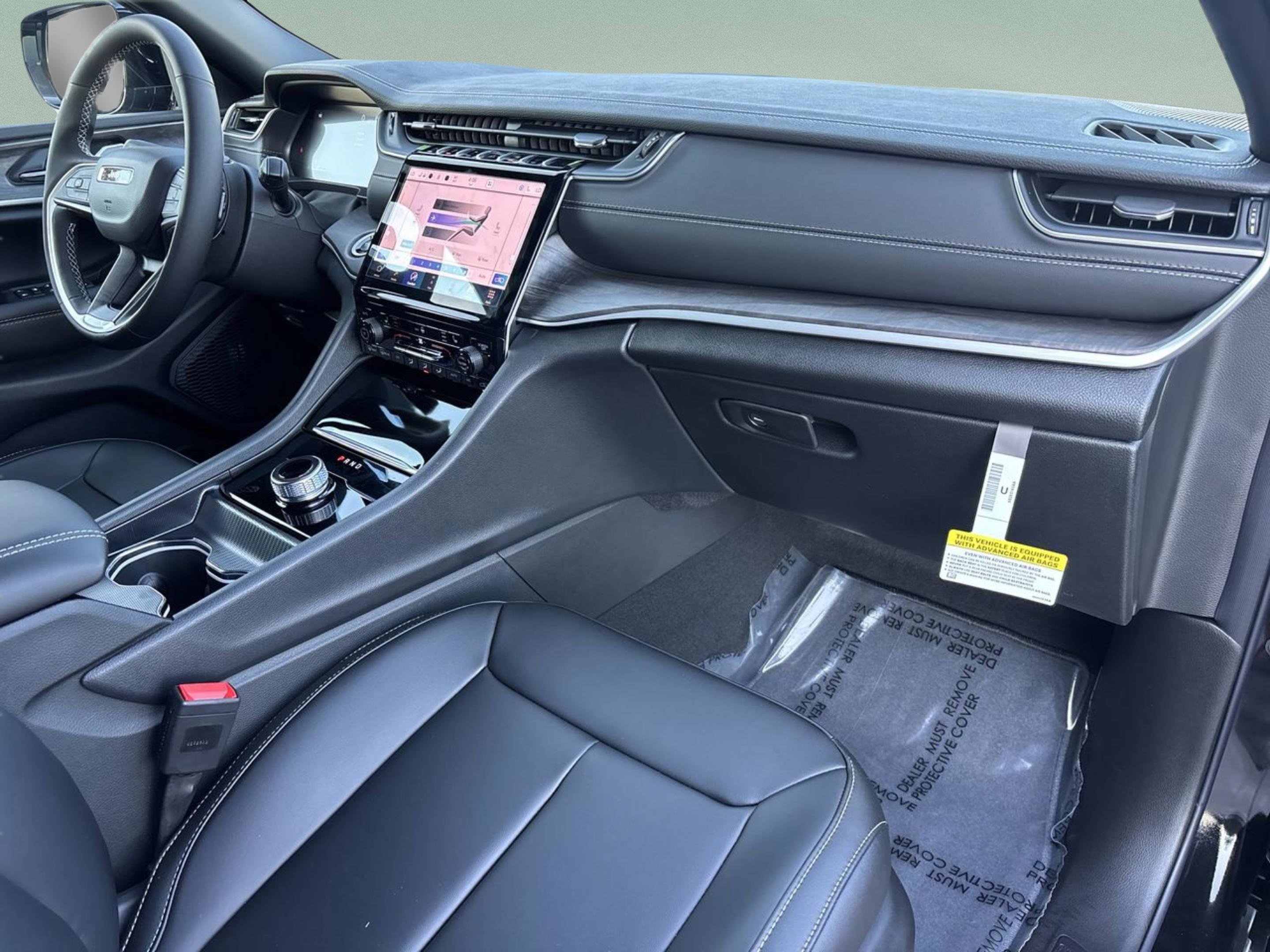 New 2025 Jeep Grand Cherokee Limited image 11