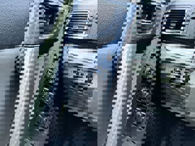 Used 2018 Subaru Forester 2.5i w/ Alloy Wheel Package image 38