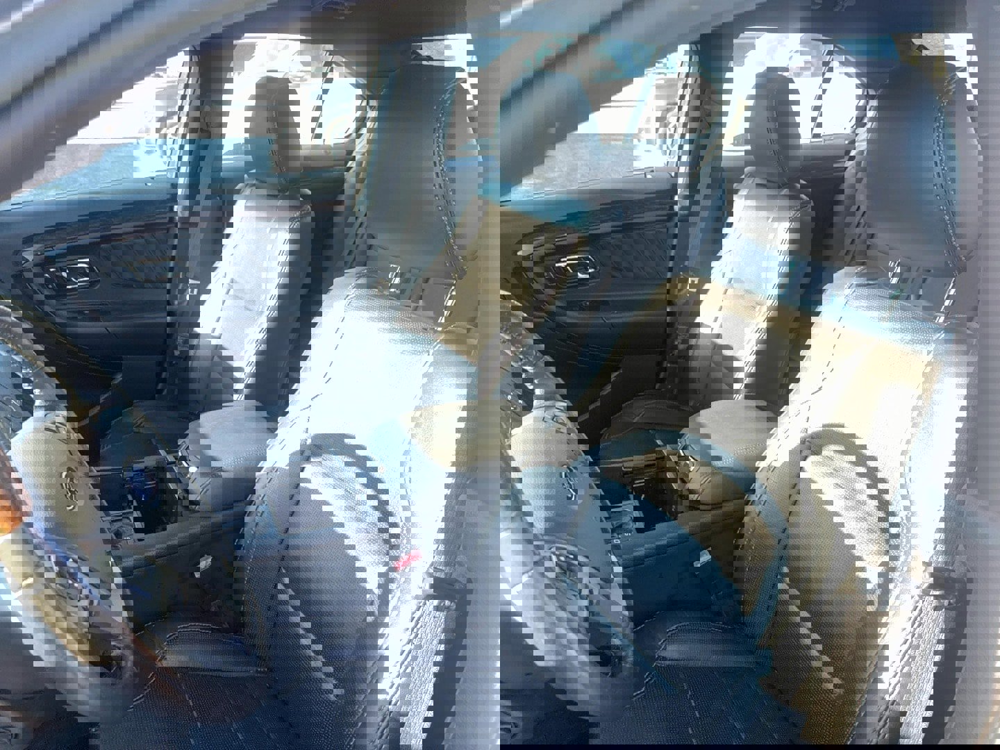 Used 2016 Ford Taurus Limited image 13