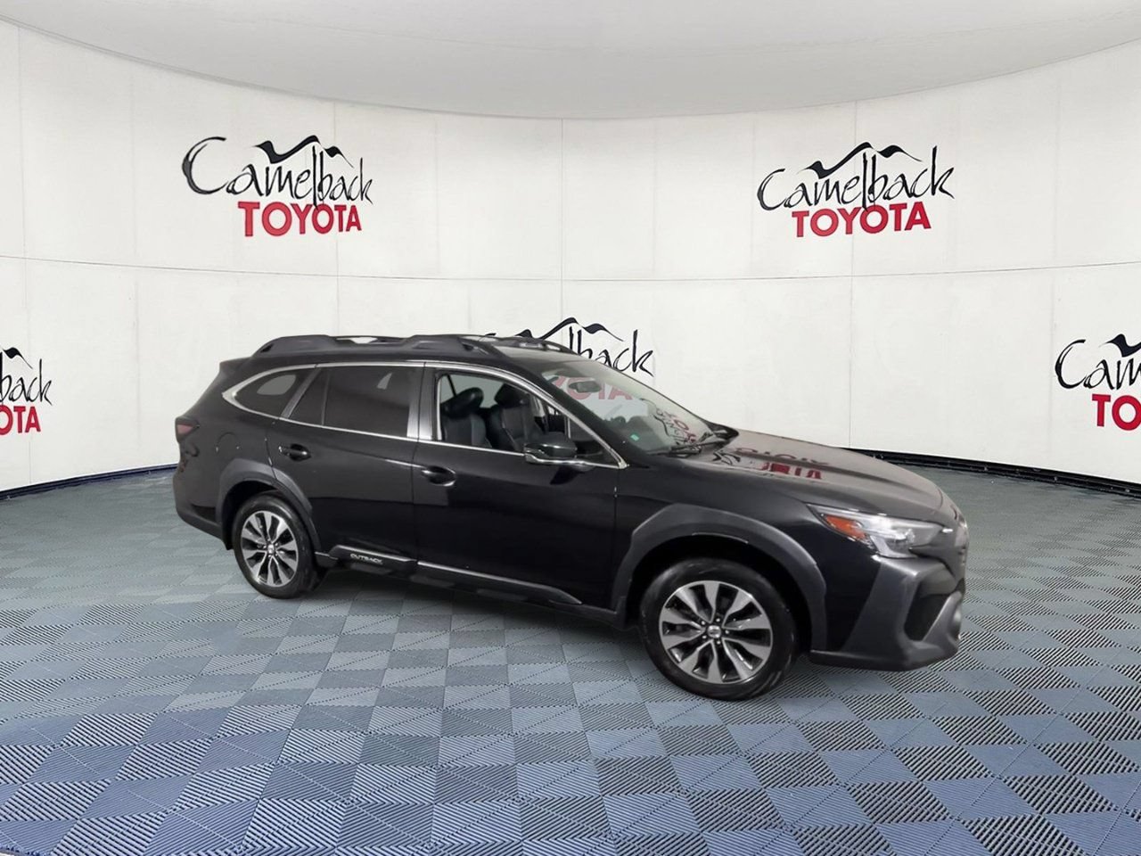 Used 2024 Subaru Outback Limited XT AWD/4WD image 2