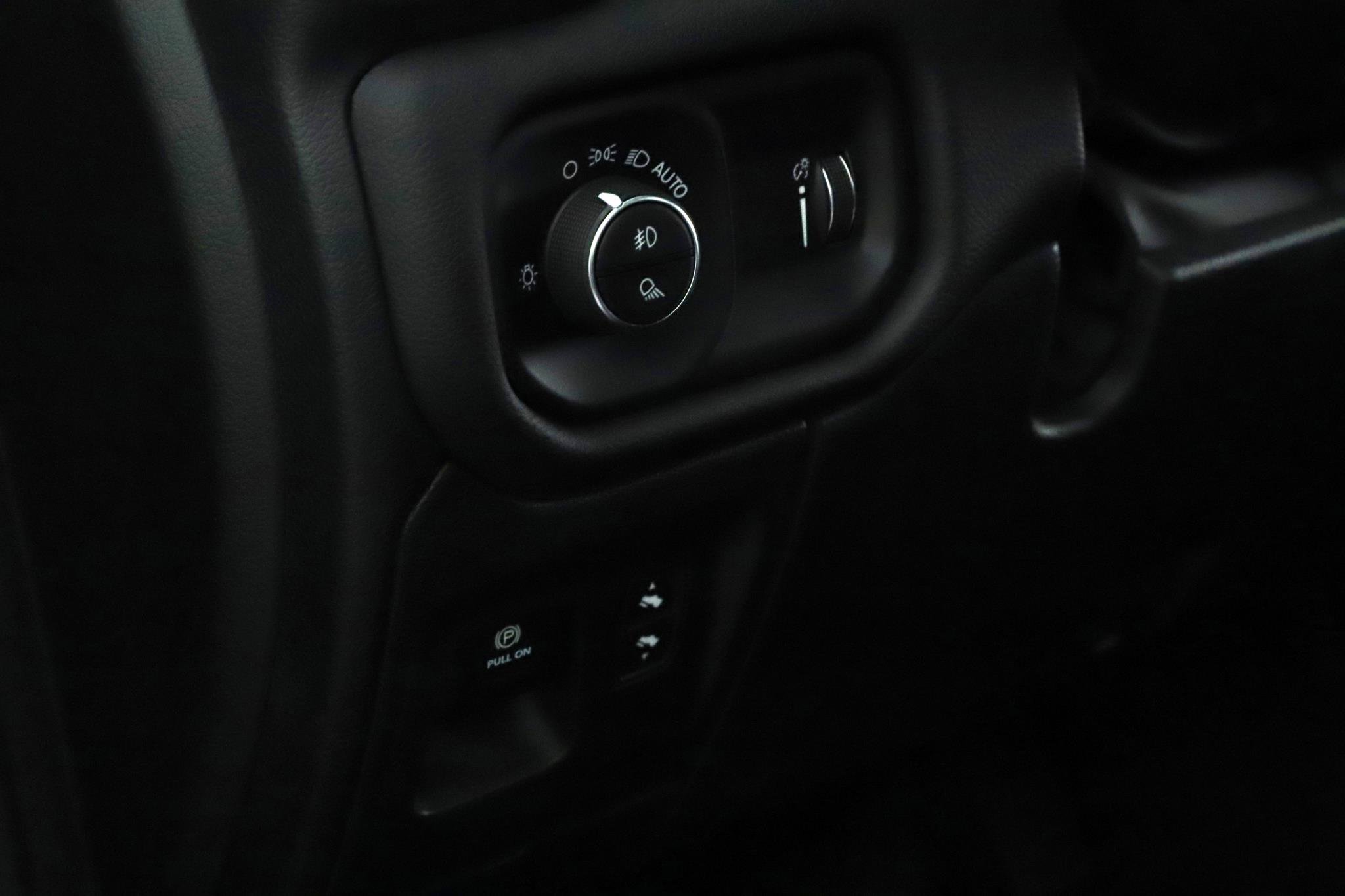 Used 2023 RAM 1500 Big Horn AWD/4WD image 8