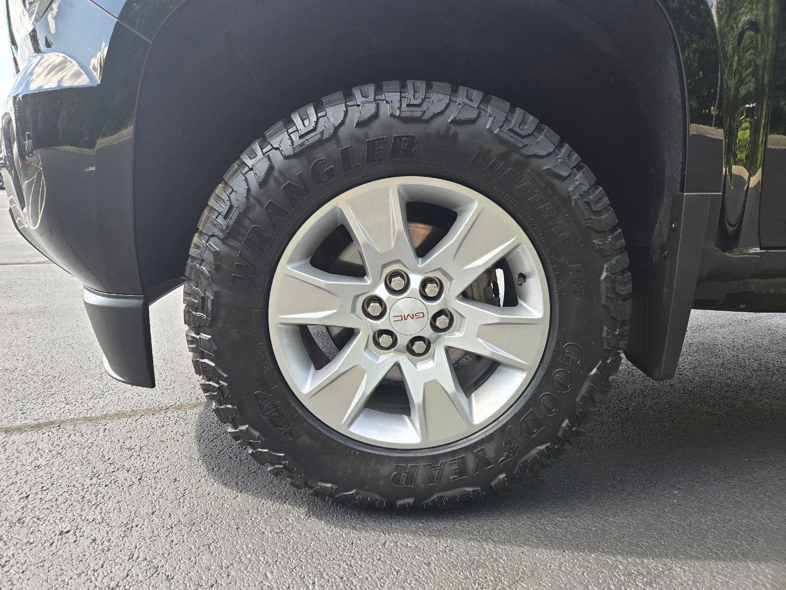 Used 2017 GMC Canyon SLE w/ SLE Convenience Package AWD/4WD image 10