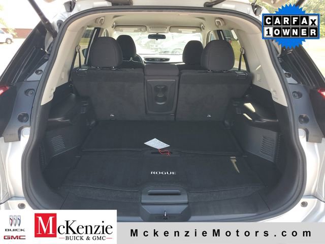 Used 2018 Nissan Rogue SV AWD/4WD image 29