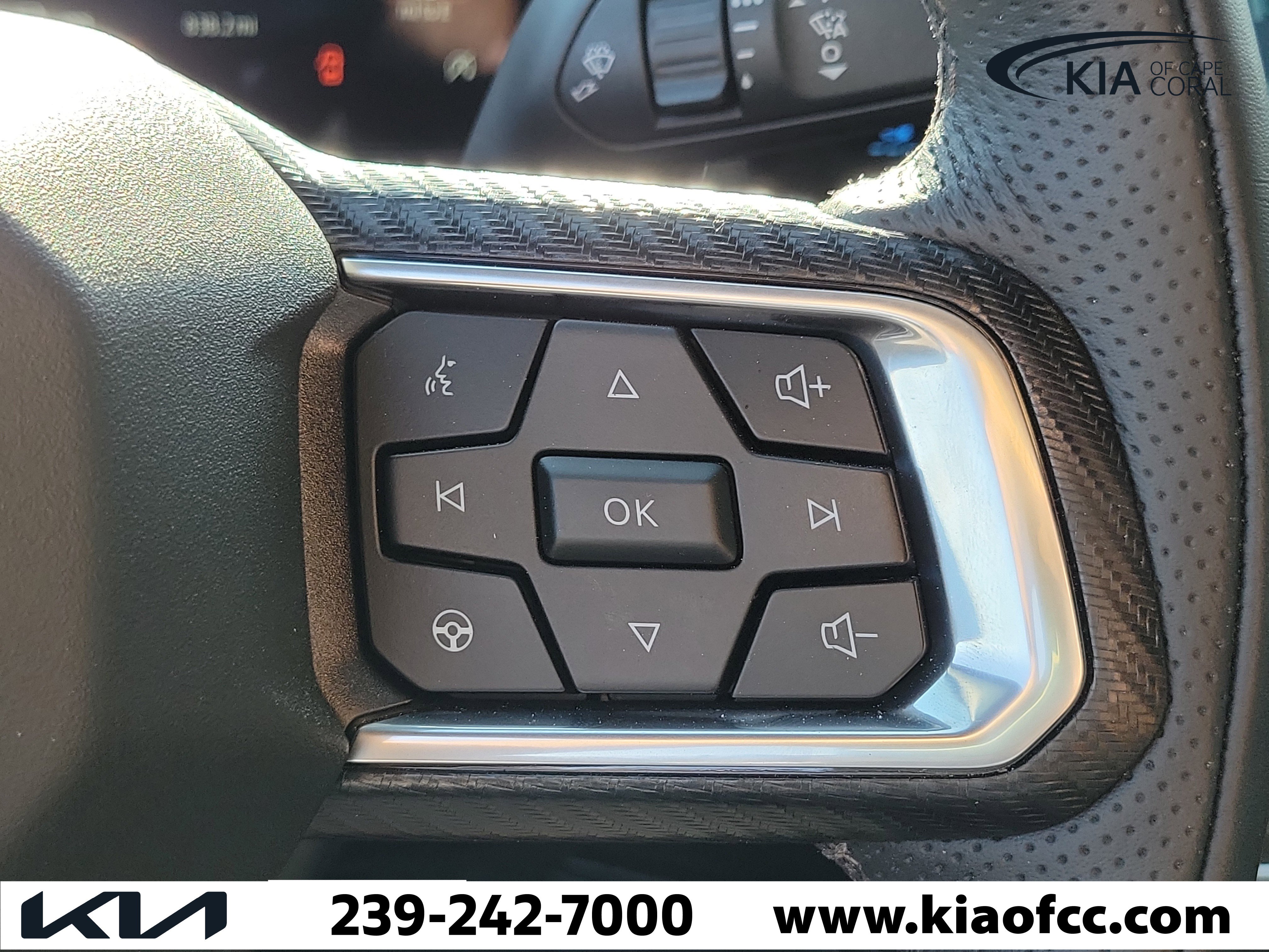 Used 2025 Ford Mustang GT Premium RWD image 25