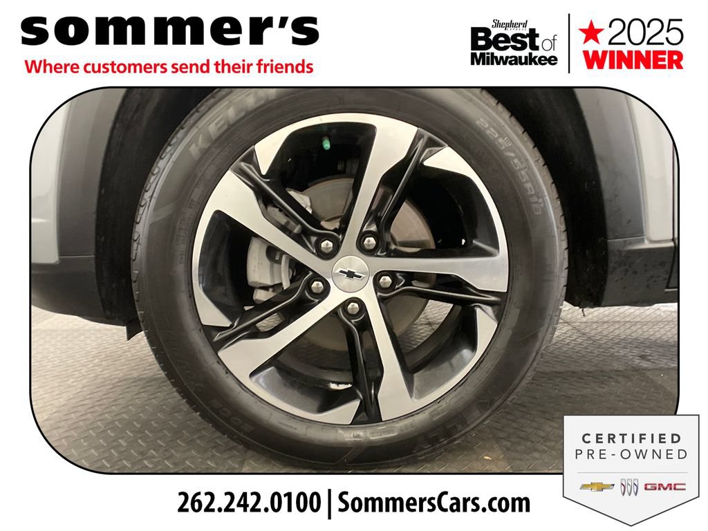 Used 2024 Chevrolet Trax RS w/ Driver Confidence Package FWD image 24