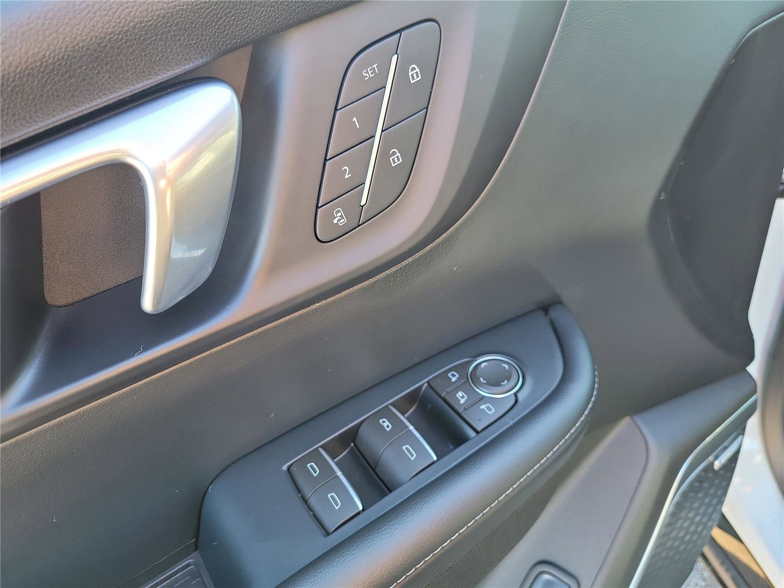 New 2026 Buick Enclave Sport Touring w/ Power Package image 22