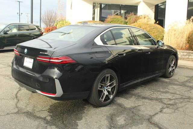 New 2026 BMW i5 eDrive40 image 9