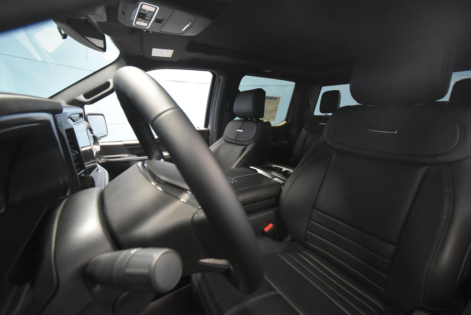 New 2025 Ford F150 Platinum w/ Equipment Group 702A High image 16