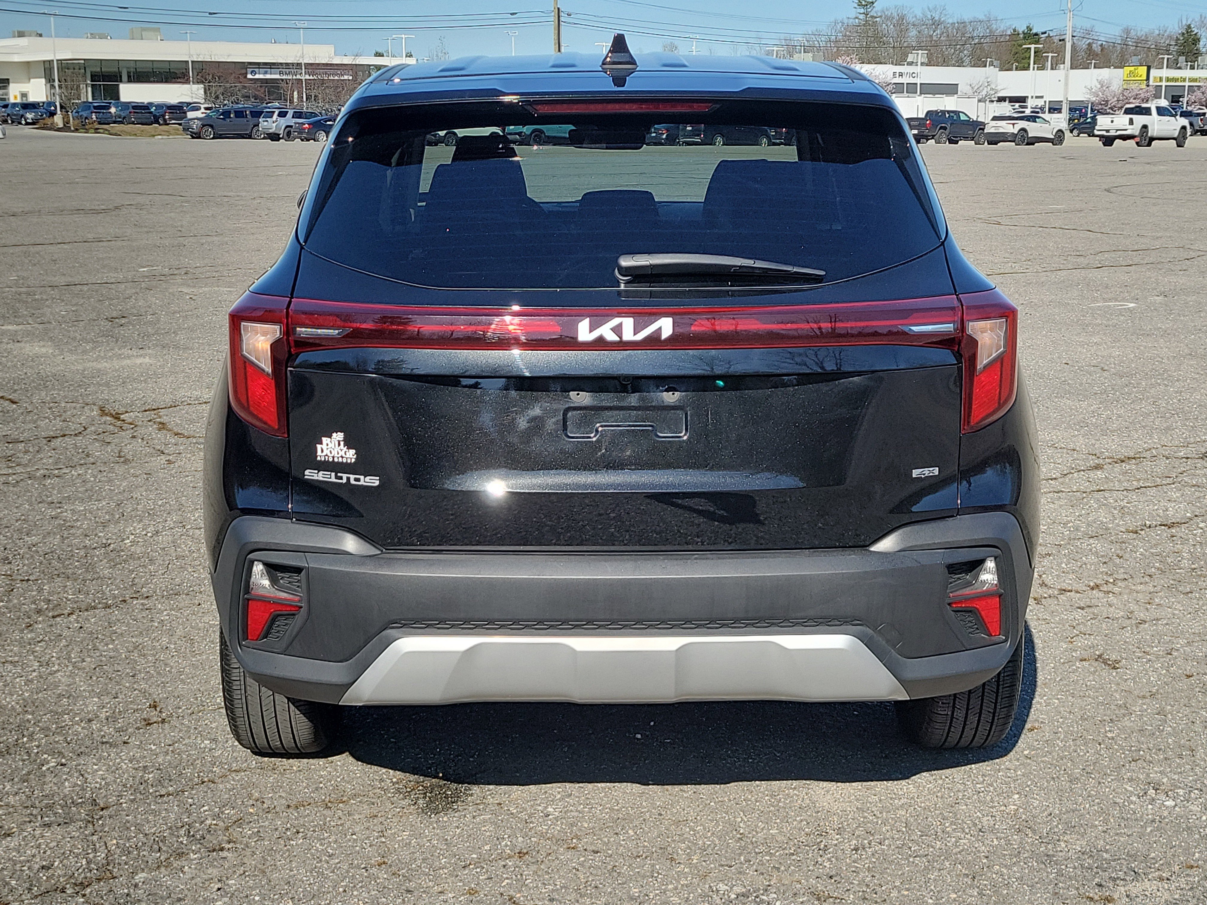 Used 2025 Kia Seltos LX AWD/4WD image 6