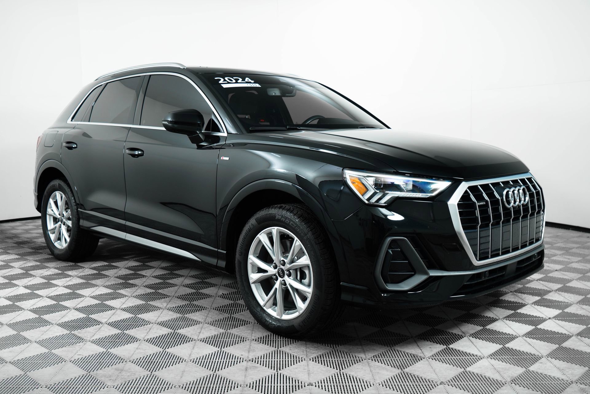 Certified 2024 Audi Q3 2.0T Premium Plus