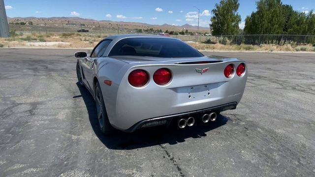 Used 2006 Chevrolet Corvette Coupe w/ Preferred Equipment Group RWD image 7