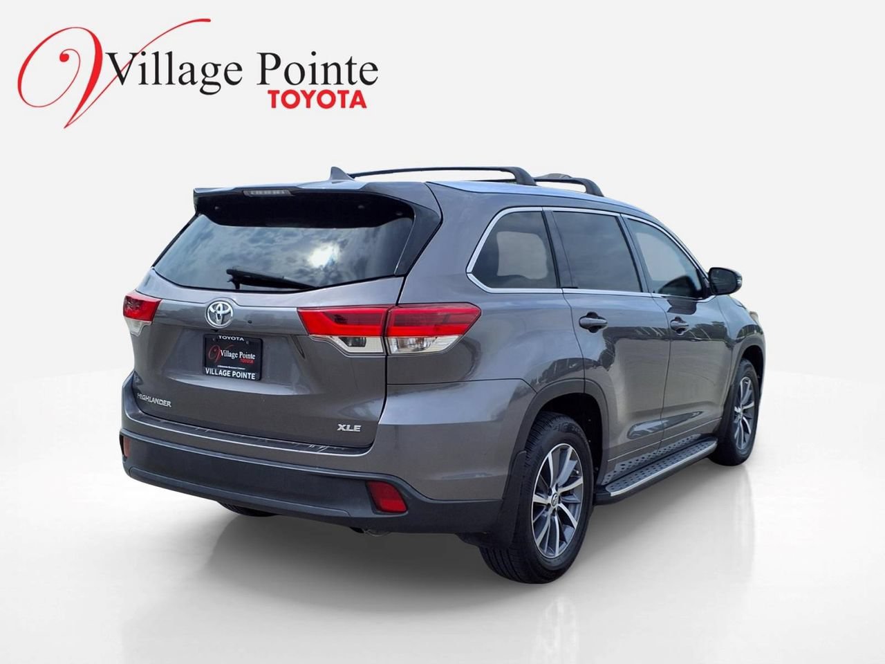 Used 2017 Toyota Highlander XLE FWD image 7