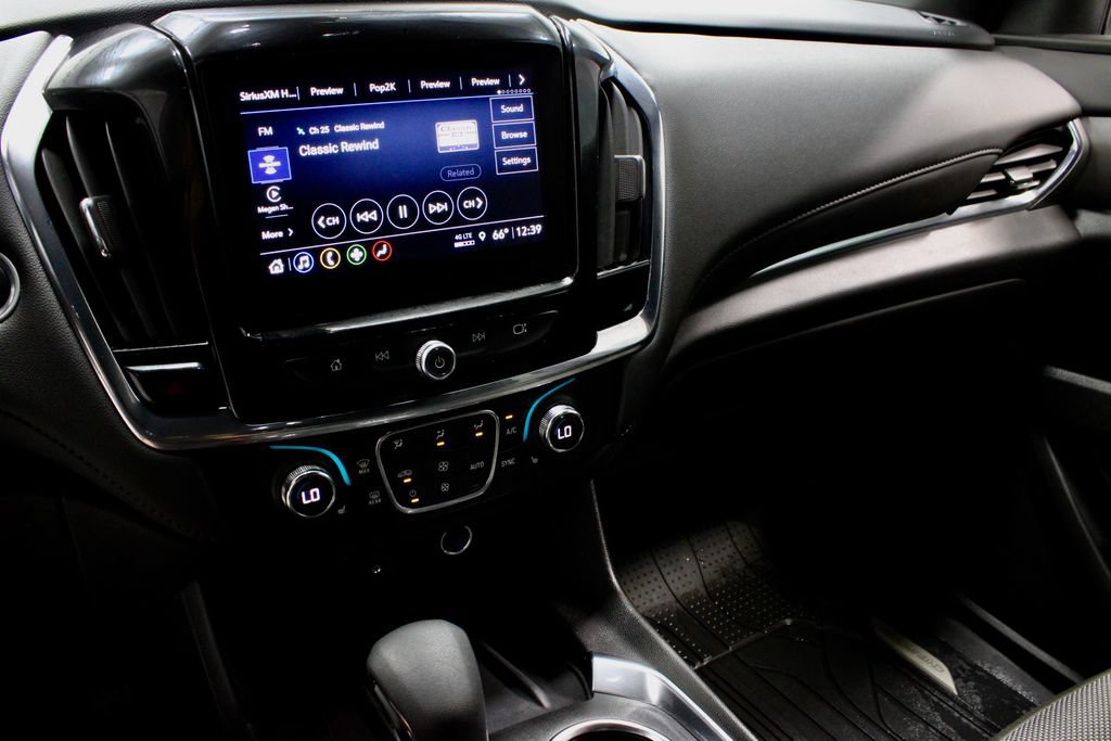 Used 2023 Chevrolet Traverse LT FWD image 31
