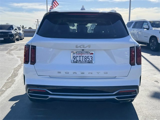 Used 2022 Kia Sorento S w/ Panoramic Sunroof Package image 4
