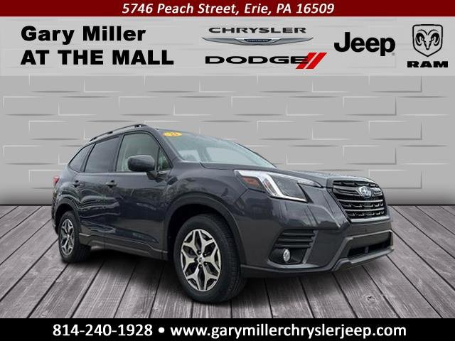 Used 2023 Subaru Forester Premium image 1