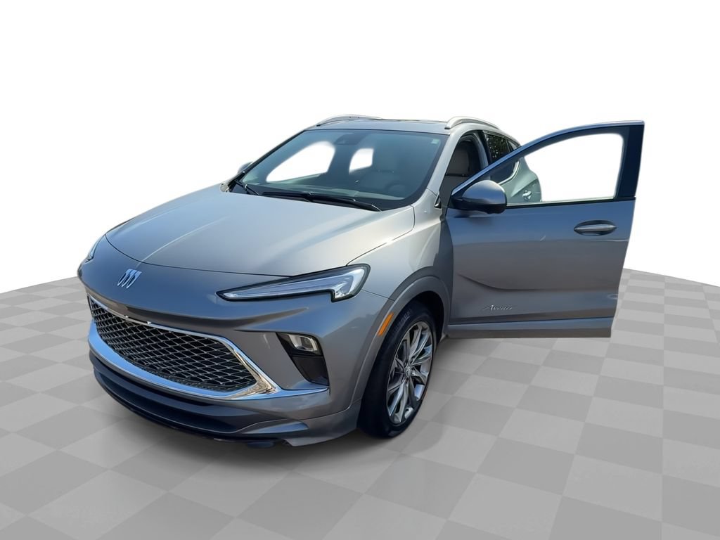 Certified 2026 Buick Encore GX Avenir w/ Avenir Technology Package FWD image 4