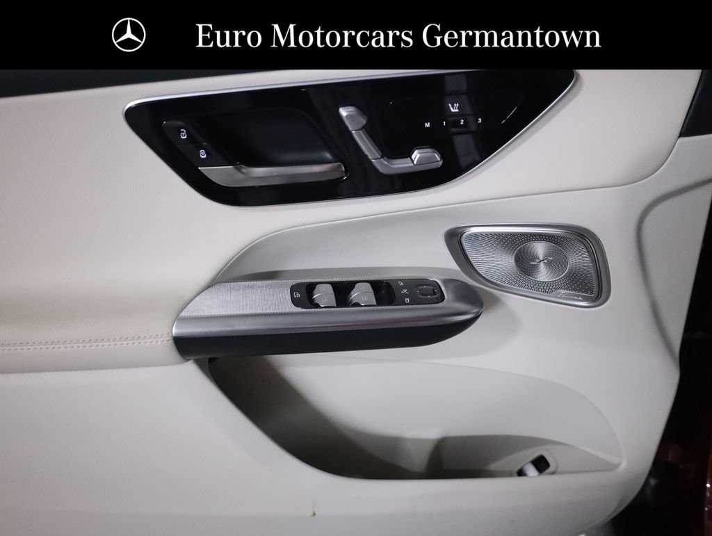 Certified 2026 Mercedes-Benz GLC 300 4MATIC image 9