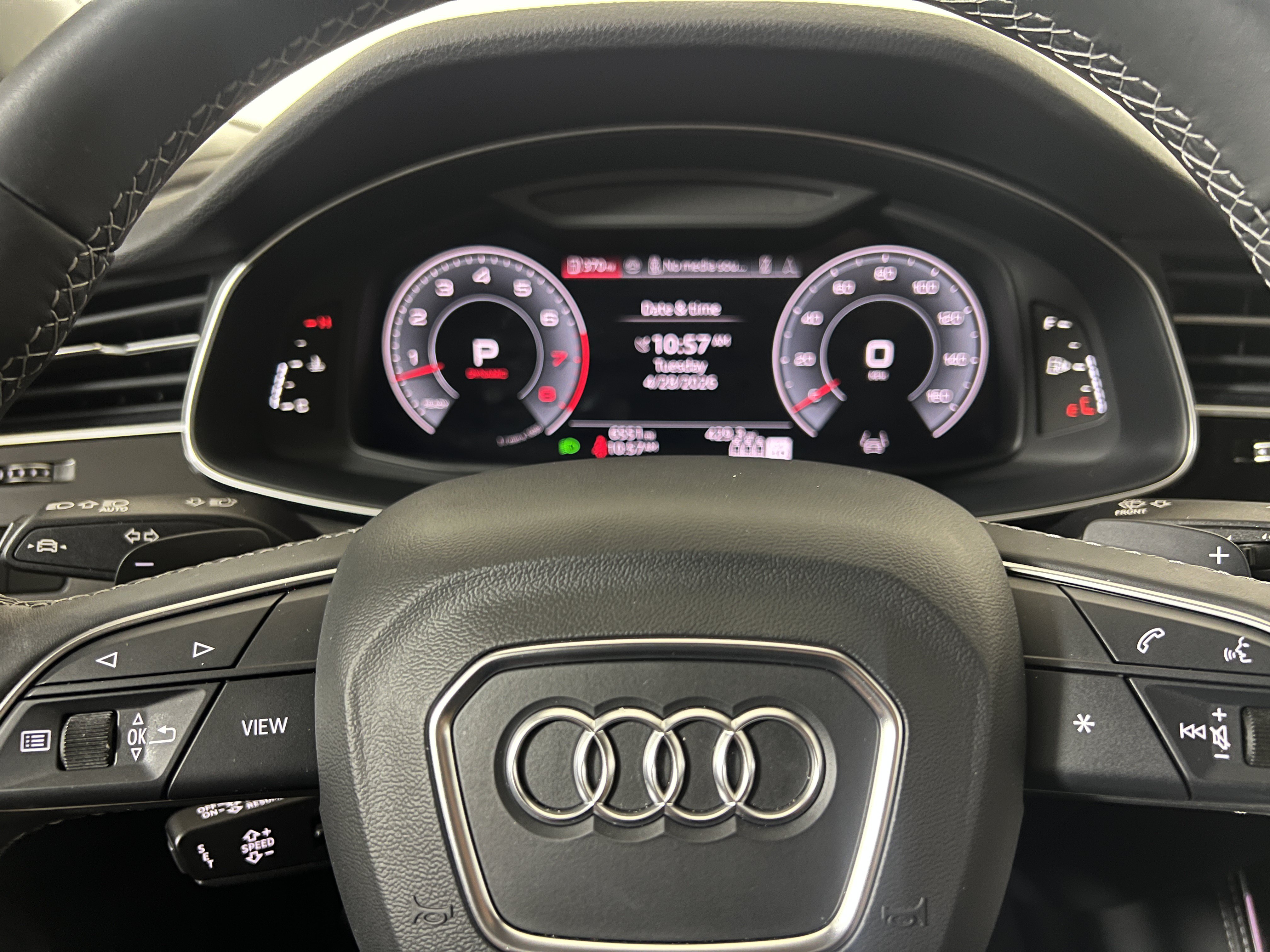 Certified 2025 Audi Q8 Premium Plus w/ Premium Plus Package AWD/4WD image 17
