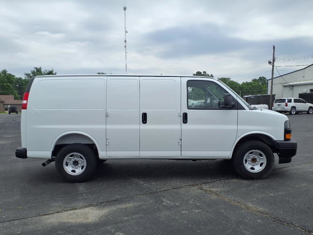 New 2025 Chevrolet Express 2500 w/ Driver Convenience Package image 5