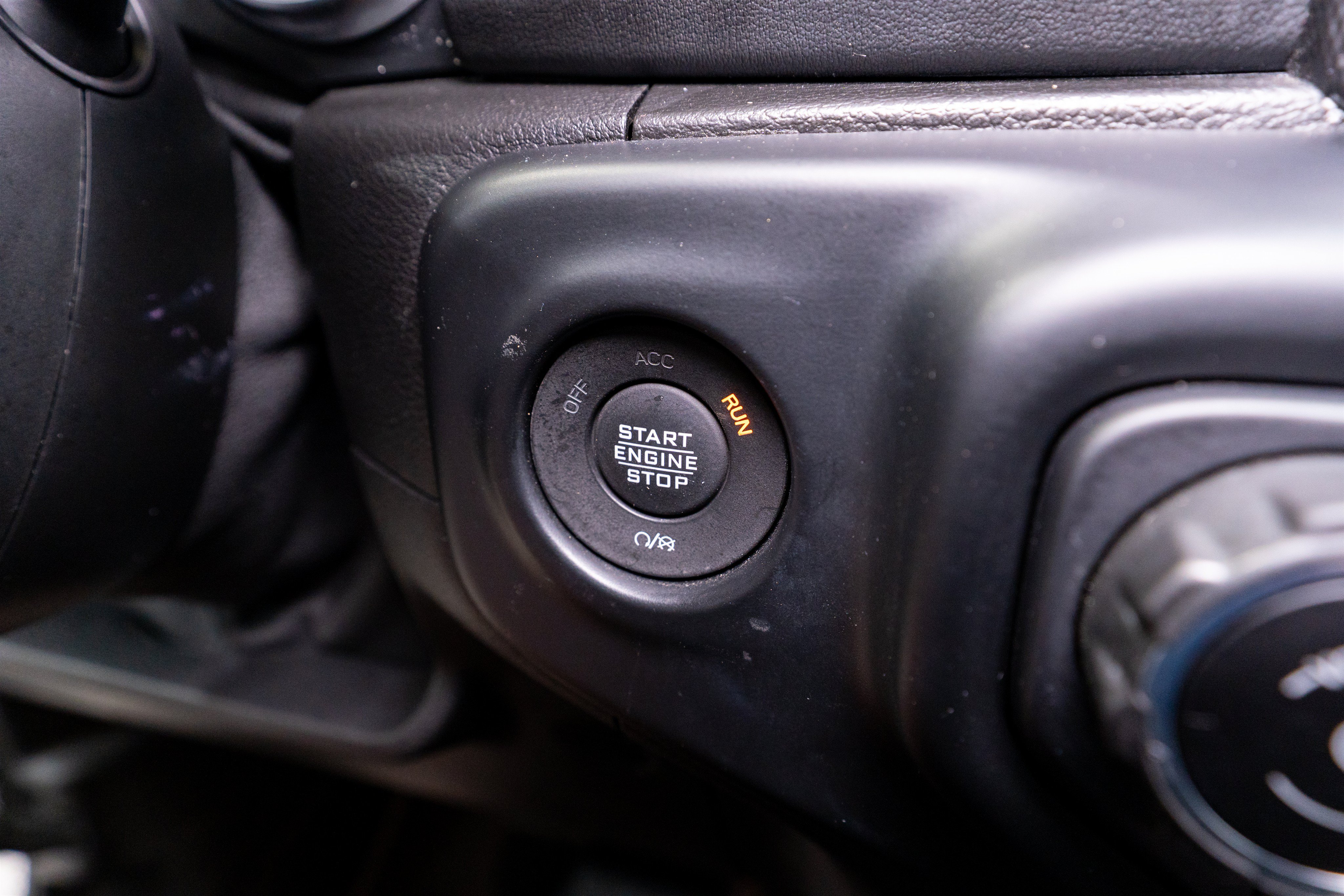 Used 2021 Jeep Wrangler Unlimited Sahara AWD/4WD image 28