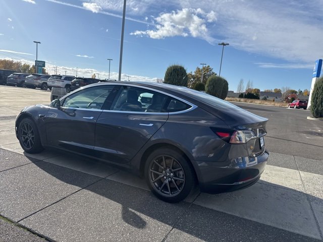 Used 2018 Tesla Model 3 Long Range image 10