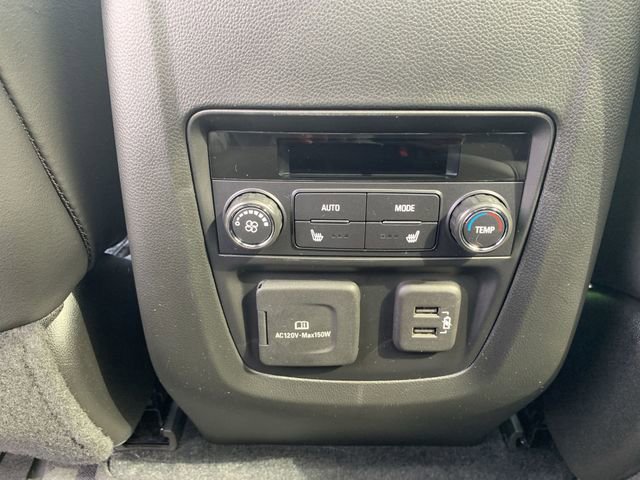 Used 2024 Buick Enclave Avenir w/ Avenir Technology Package image 22