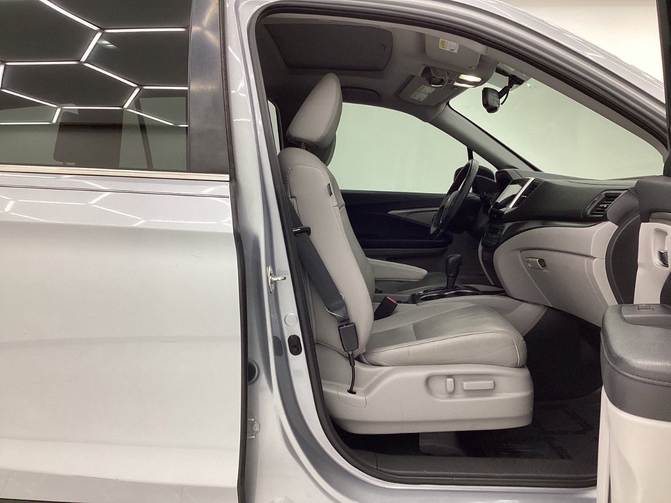 Used 2017 Honda Pilot EX-L image 15