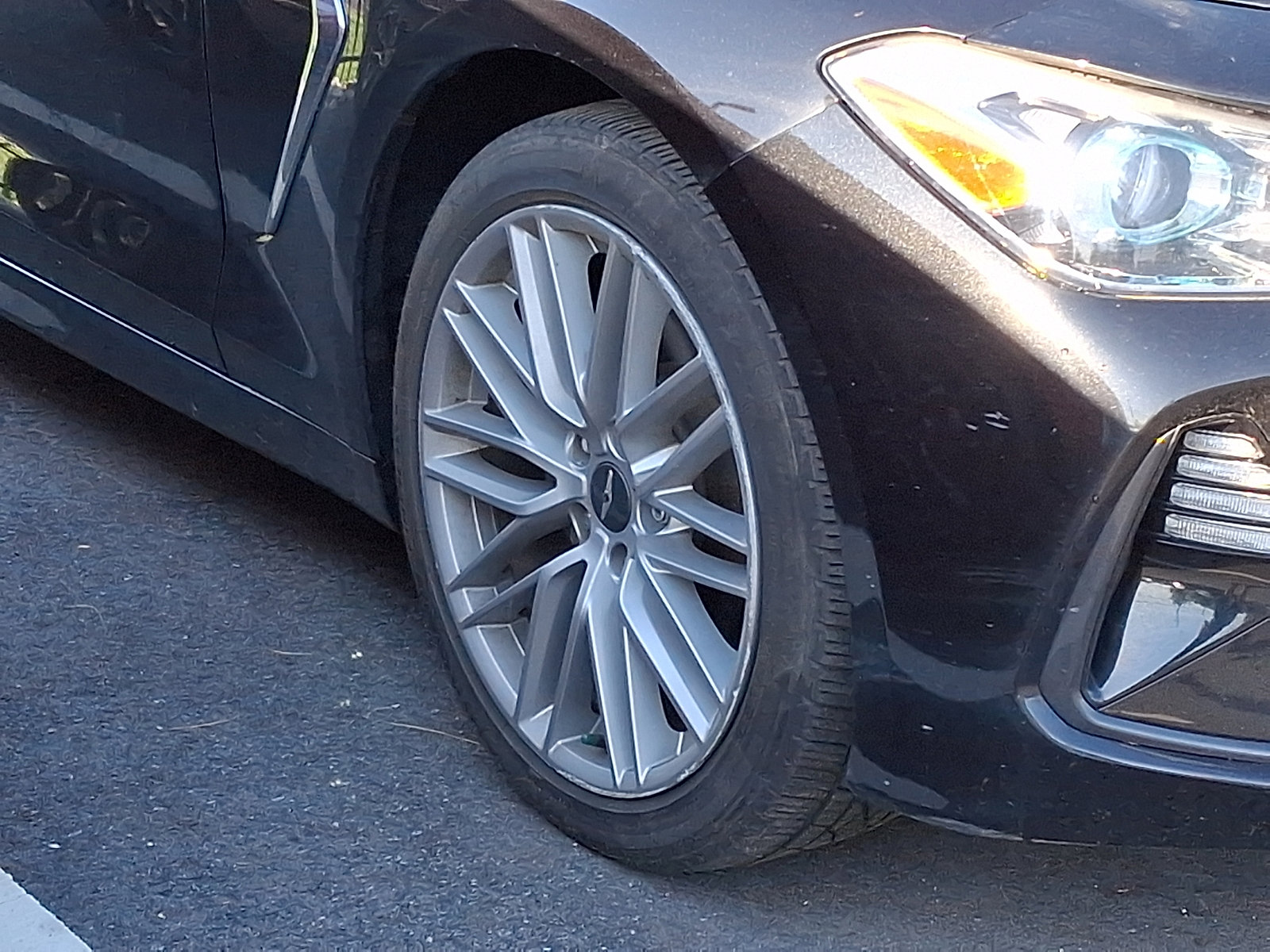 Used 2020 Genesis G70 2.0T w/ Elite Package AWD/4WD image 6