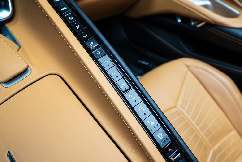 Used 2023 Chevrolet Corvette Stingray Premium Cpe w/ Engine Appearance Package RWD image 42