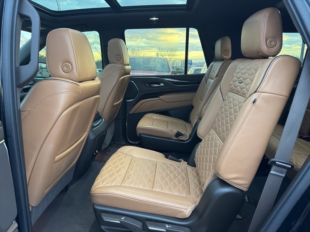 Used 2021 Cadillac Escalade Sport image 10