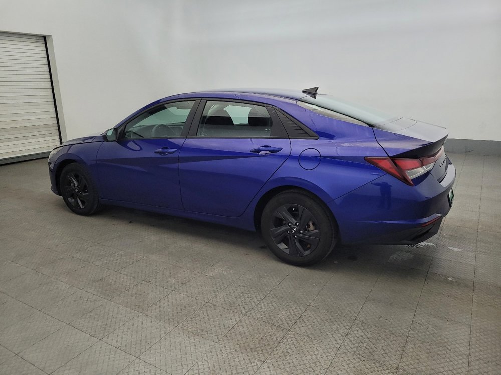 Used 2023 Hyundai Elantra SEL w/ Cargo Package image 3