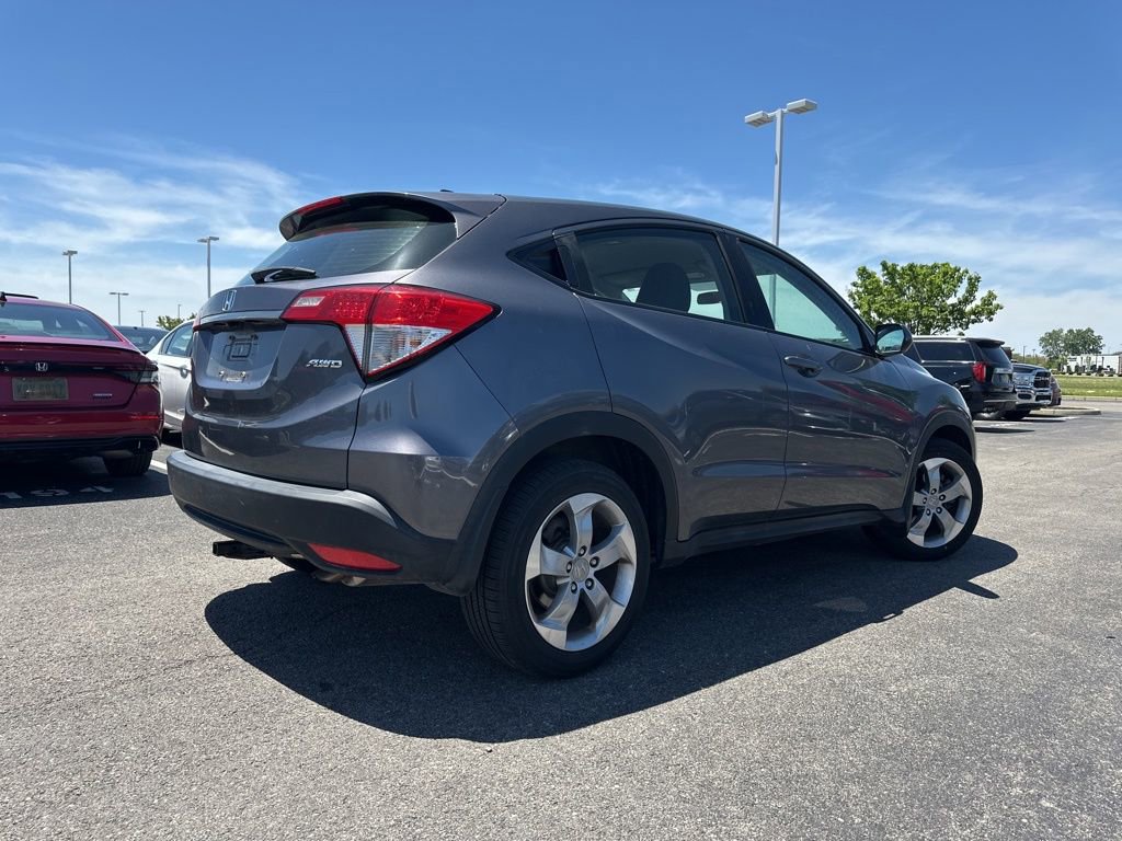 Used 2019 Honda HR-V LX image 10
