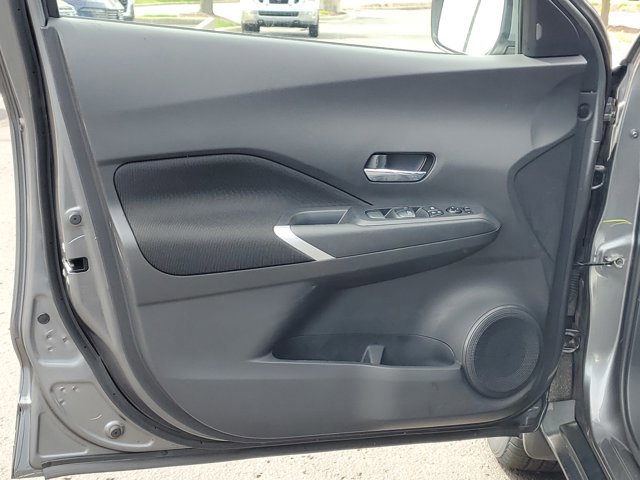 Certified 2024 Nissan Kicks SV FWD image 18