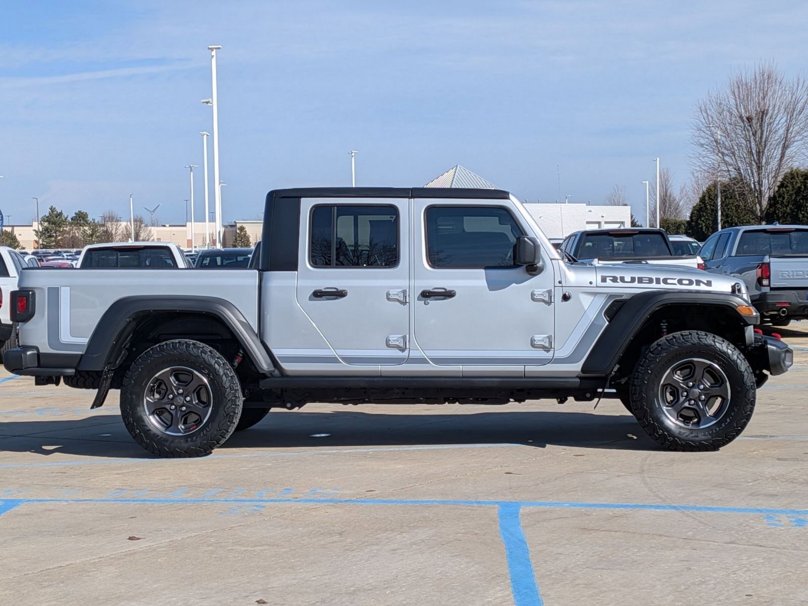 Used 2022 Jeep Gladiator Rubicon w/ Cold Weather Group image 4