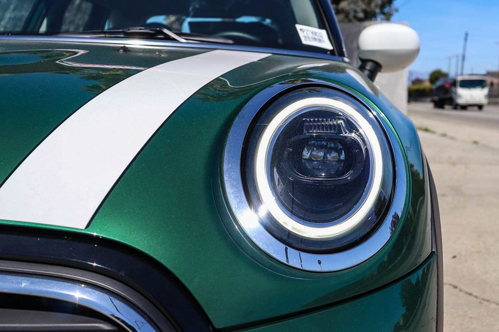 Used 2023 MINI Cooper 4-Door Hardtop FWD image 11