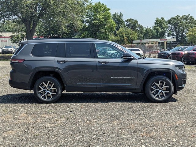 New 2025 Jeep Grand Cherokee L Limited image 2