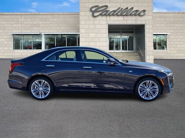 Used 2025 Cadillac CT4 Premium Luxury image 9