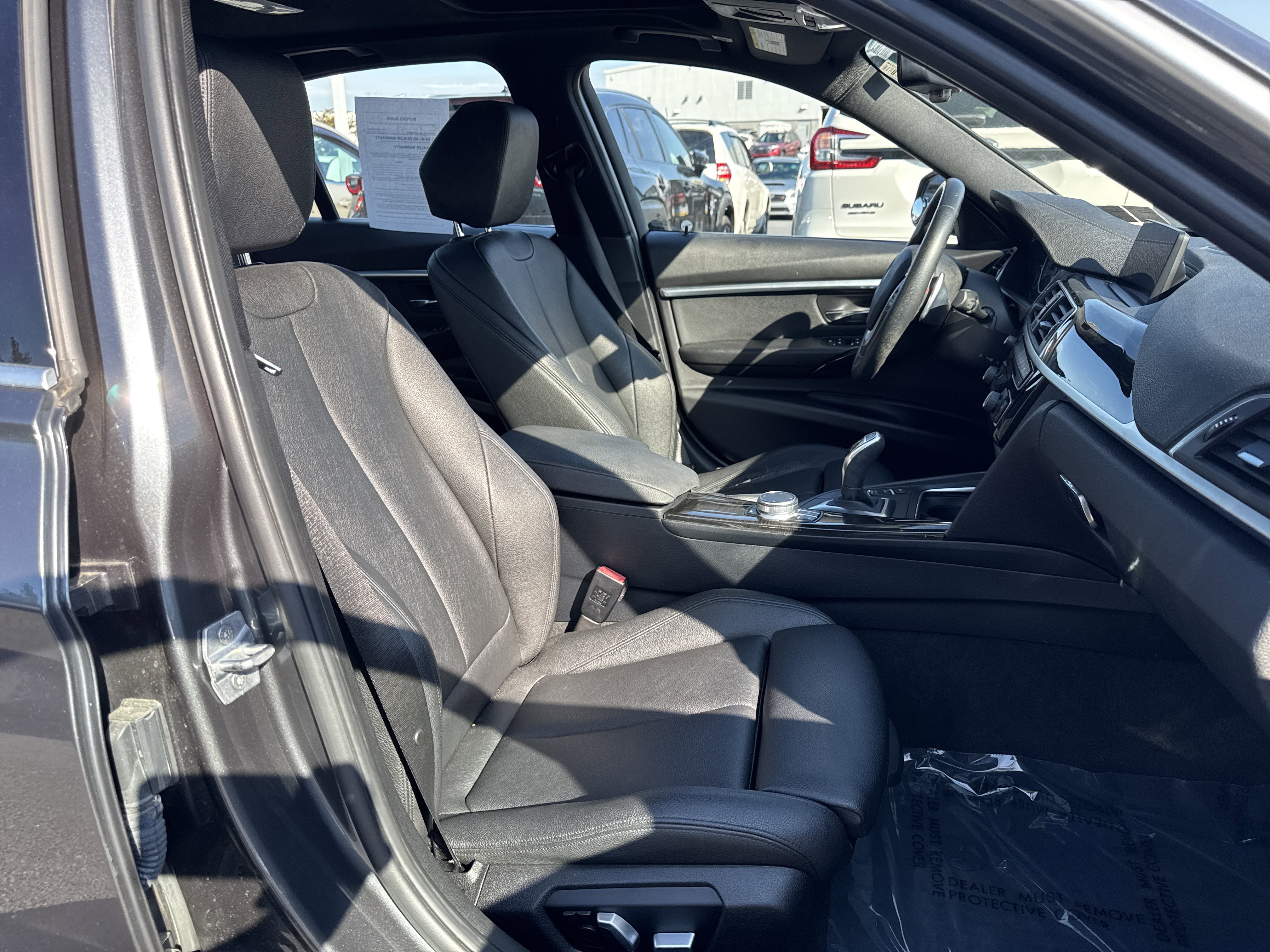 Used 2018 BMW 330i xDrive Sedan w/ Convenience Package AWD/4WD image 17