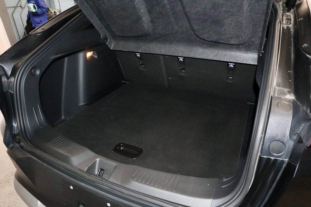 Used 2025 Buick Envista Preferred w/ Convenience II Package image 14